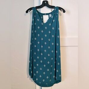 Old Navy L Sleeveless Cutout-Back Shift Dress